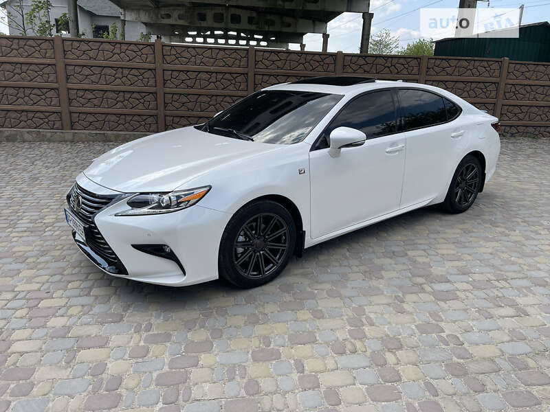 Седан Lexus ES 2017 в Запорожье