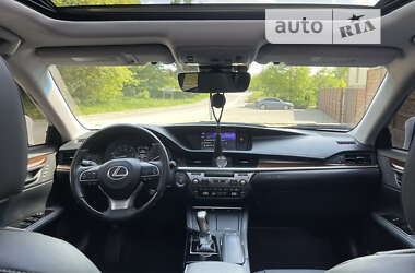 Седан Lexus ES 2017 в Запорожье