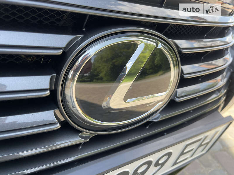 Седан Lexus ES 2017 в Запорожье