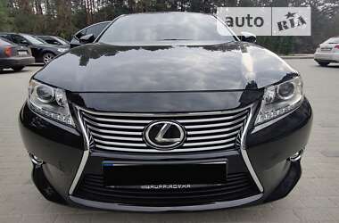 Седан Lexus ES 2014 в 