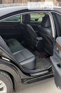 Седан Lexus ES 2014 в 