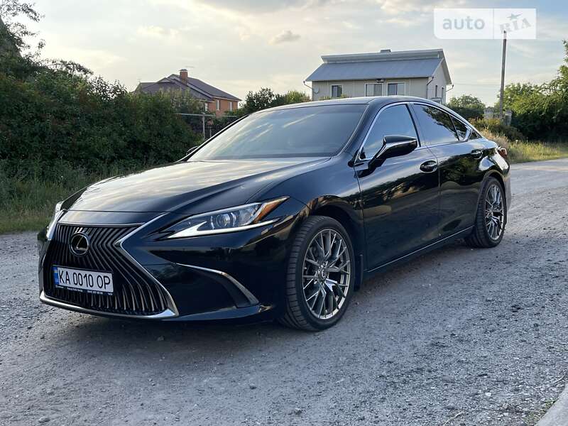 Седан Lexus ES 2019 в Києві