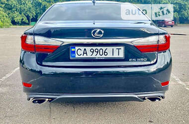 Седан Lexus ES 2015 в Умані