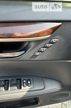 Седан Lexus ES 2013 в 