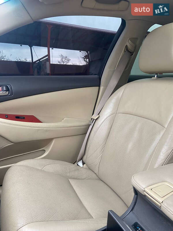 Седан Lexus ES 2007 в Новом Роздоле