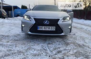 Седан Lexus ES 2018 в Прилуках