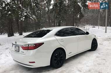 Седан Lexus ES 2013 в Черкасах