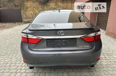 Седан Lexus ES 2013 в Виннице