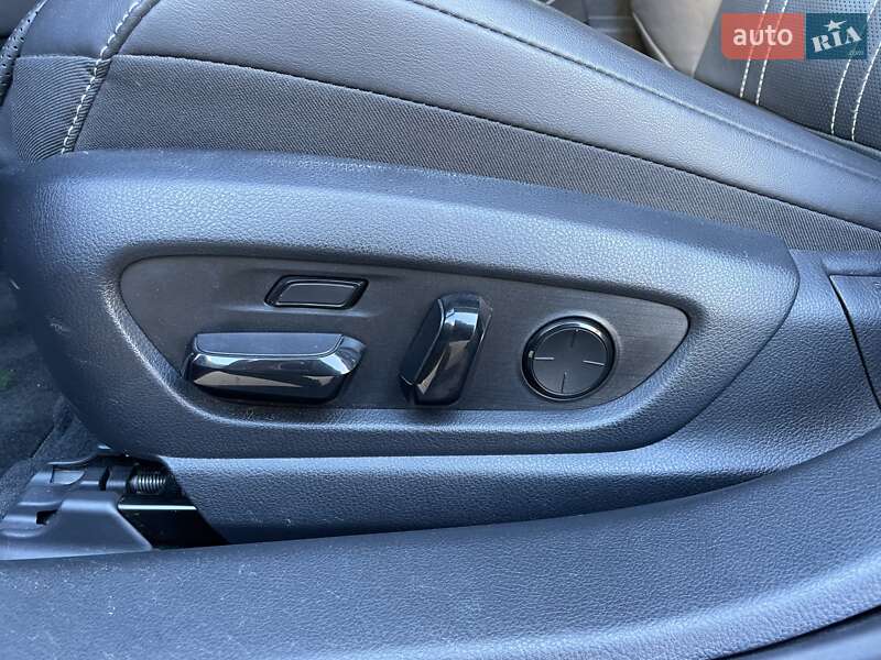 Седан Lexus ES 2018 в Одессе