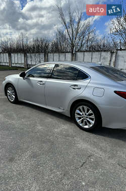 Седан Lexus ES 2014 в Днепре
