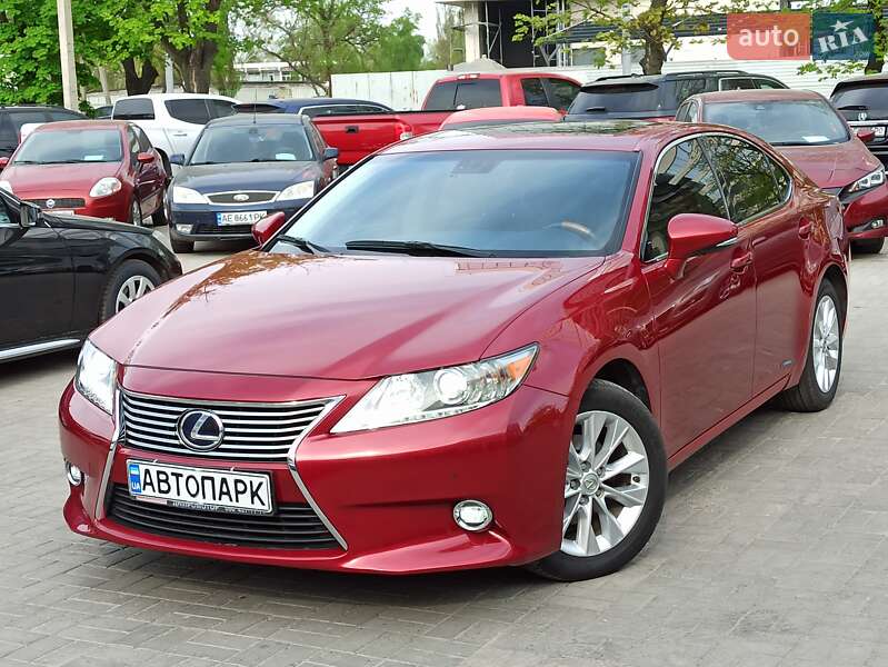 Седан Lexus ES 2015 в Днепре