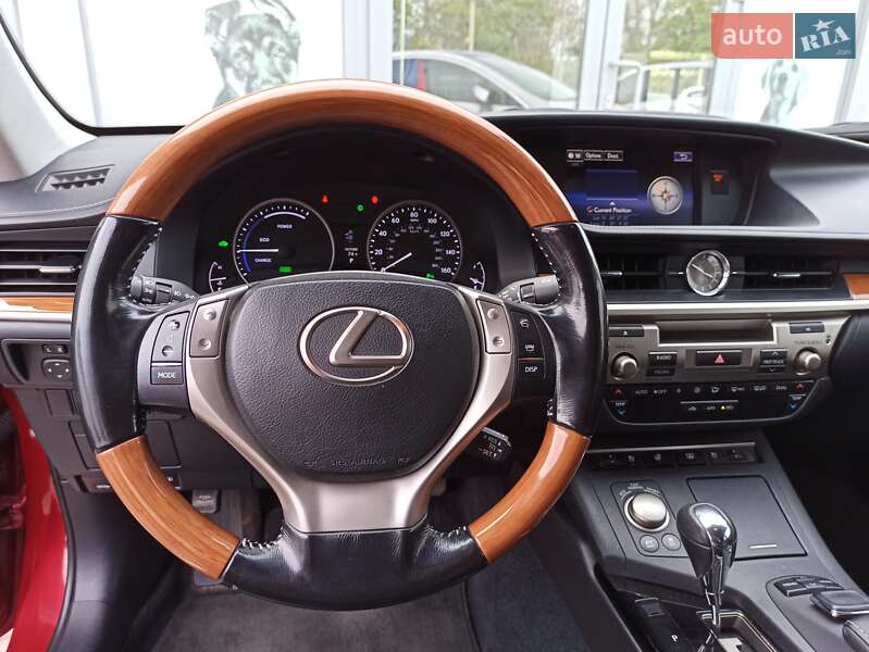 Седан Lexus ES 2015 в Днепре