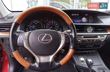 Седан Lexus ES 2015 в Днепре