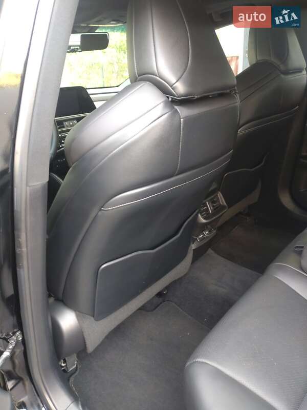 Седан Lexus ES 2022 в Києві