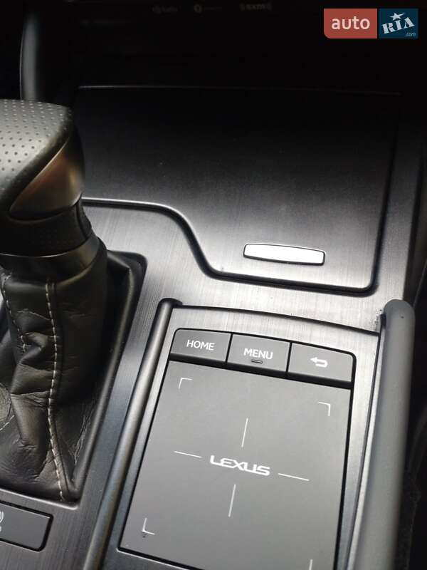 Седан Lexus ES 2022 в Києві