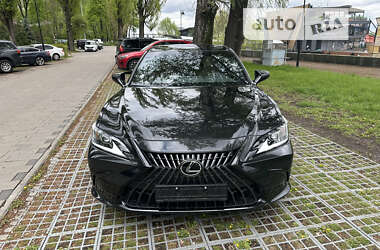 Седан Lexus ES 2023 в Києві