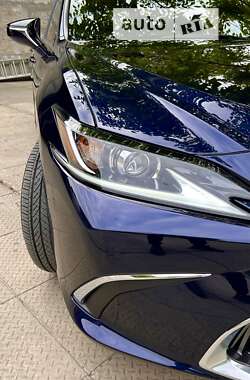 Седан Lexus ES 2021 в Днепре