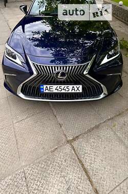 Седан Lexus ES 2021 в Дніпрі