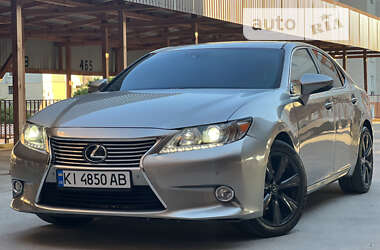 Седан Lexus ES 2014 в Белой Церкви