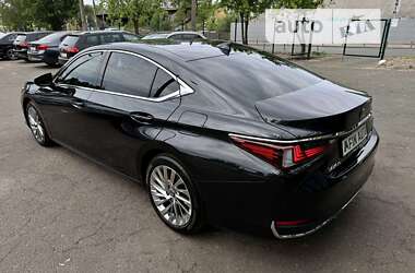 Седан Lexus ES 2022 в Києві