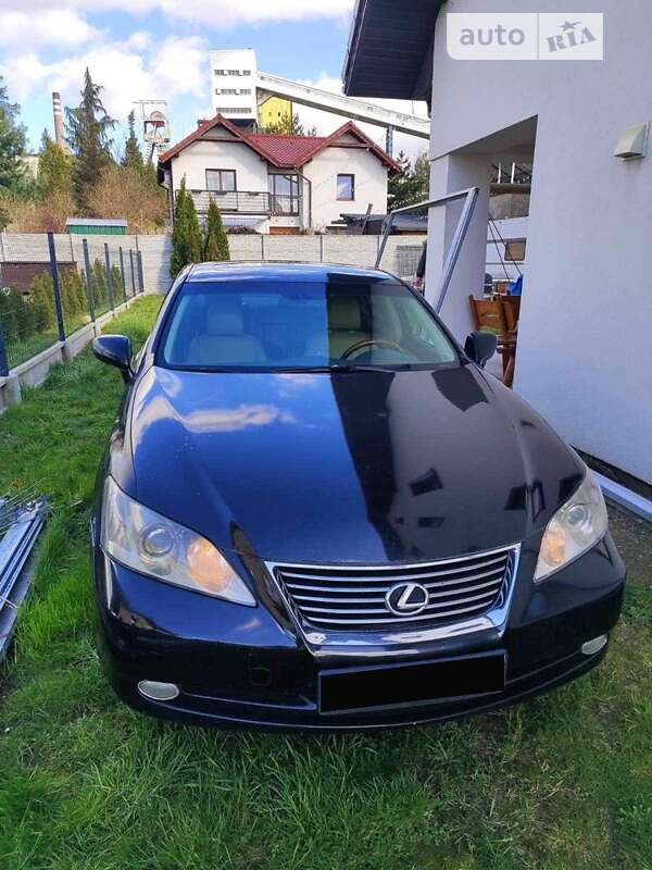 Седан Lexus ES 2007 в Львові