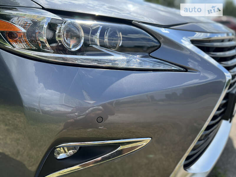 Седан Lexus ES 2018 в Кропивницком фото 30 Седан Lexus ES 2018 в Кропивницком