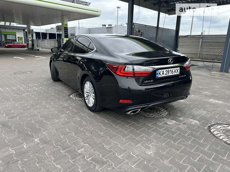 Седан Lexus ES 2018 в Ровно