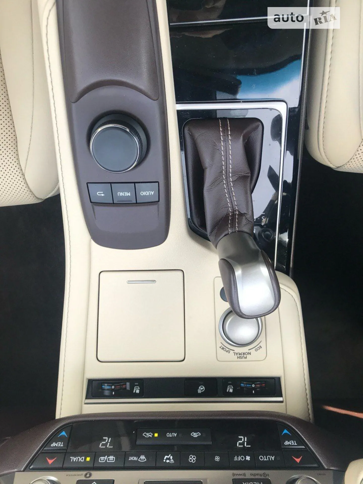 2018 Lexus ES - мініатюра 10