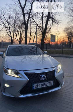 Седан Lexus ES 2014 в Кропивницькому