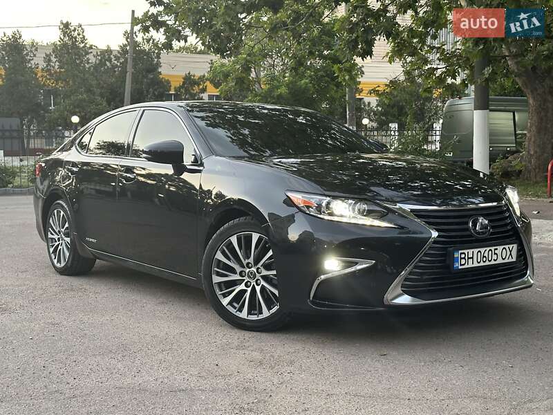 Lexus ES 2016