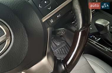 Седан Lexus ES 2016 в 
