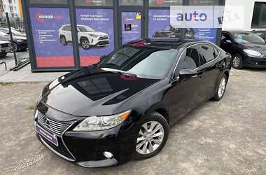 Седан Lexus ES 2012 в Виннице