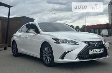 Седан Lexus ES 2021 в Києві