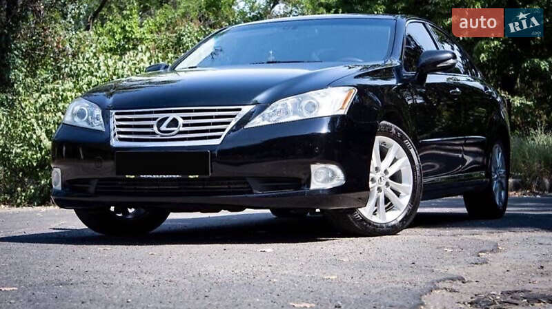 Седан Lexus ES 2011 в Кривом Роге