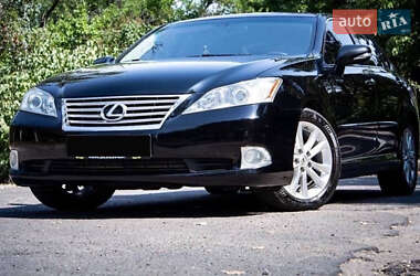 Седан Lexus ES 2011 в Кривом Роге