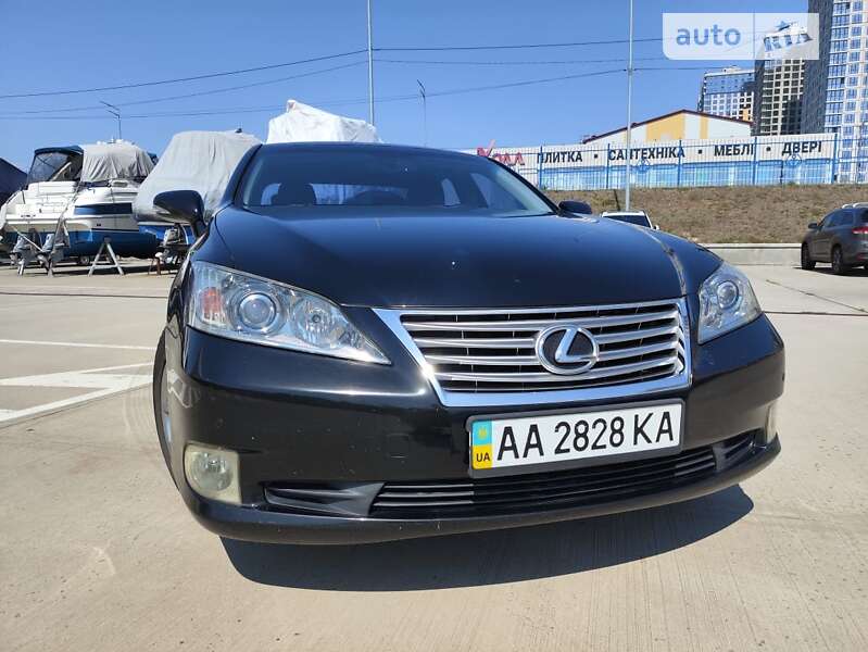 Седан Lexus ES 2009 в Киеве