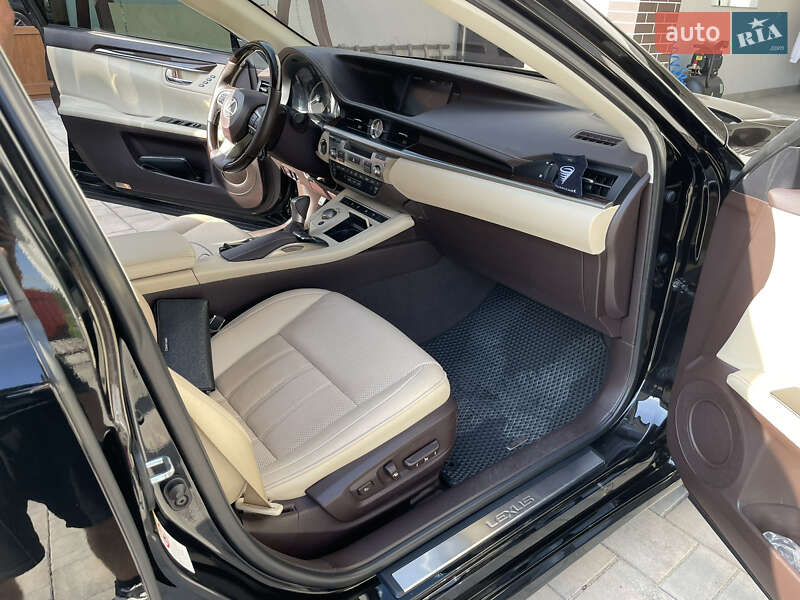 Седан Lexus ES 2018 в Одессе