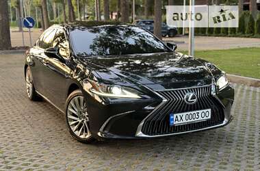 Седан Lexus ES 2019 в Харькове