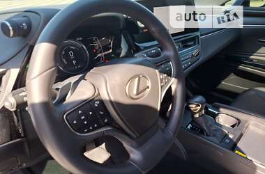 Седан Lexus ES 2023 в Белой Церкви