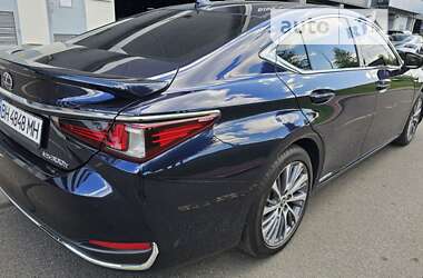 Седан Lexus ES 2021 в Києві