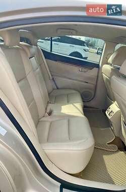 Седан Lexus ES 2013 в Черкассах