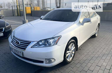 Седан Lexus ES 2011 в Первомайске