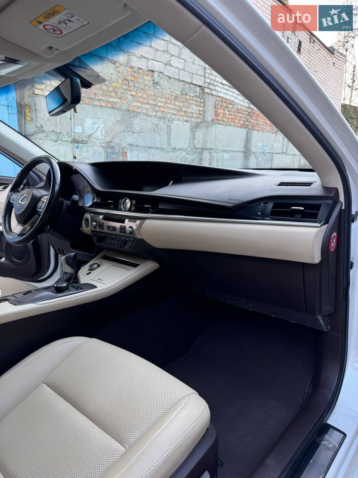 2016 Lexus ES - мініатюра 17