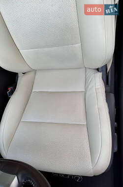 Седан Lexus ES 2016 в Днепре