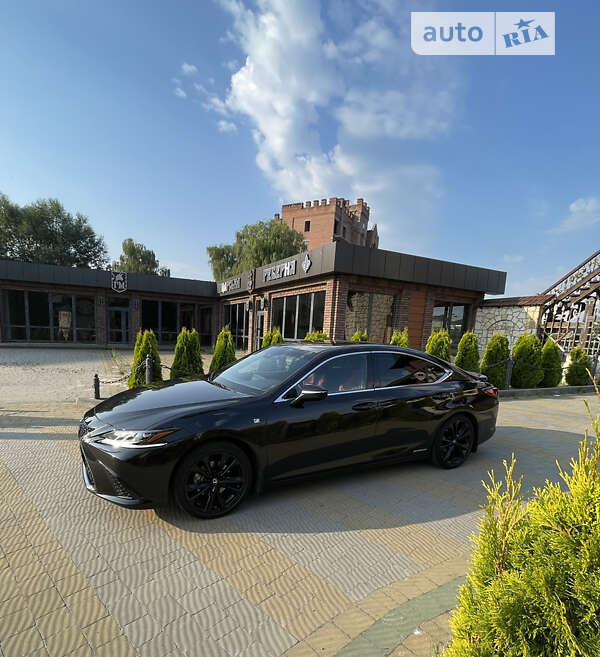 Седан Lexus ES 2022 в 