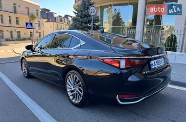 Седан Lexus ES 2019 в Киеве