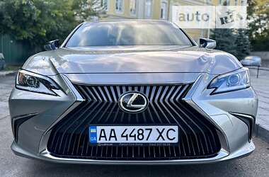 Седан Lexus ES 2019 в Києві