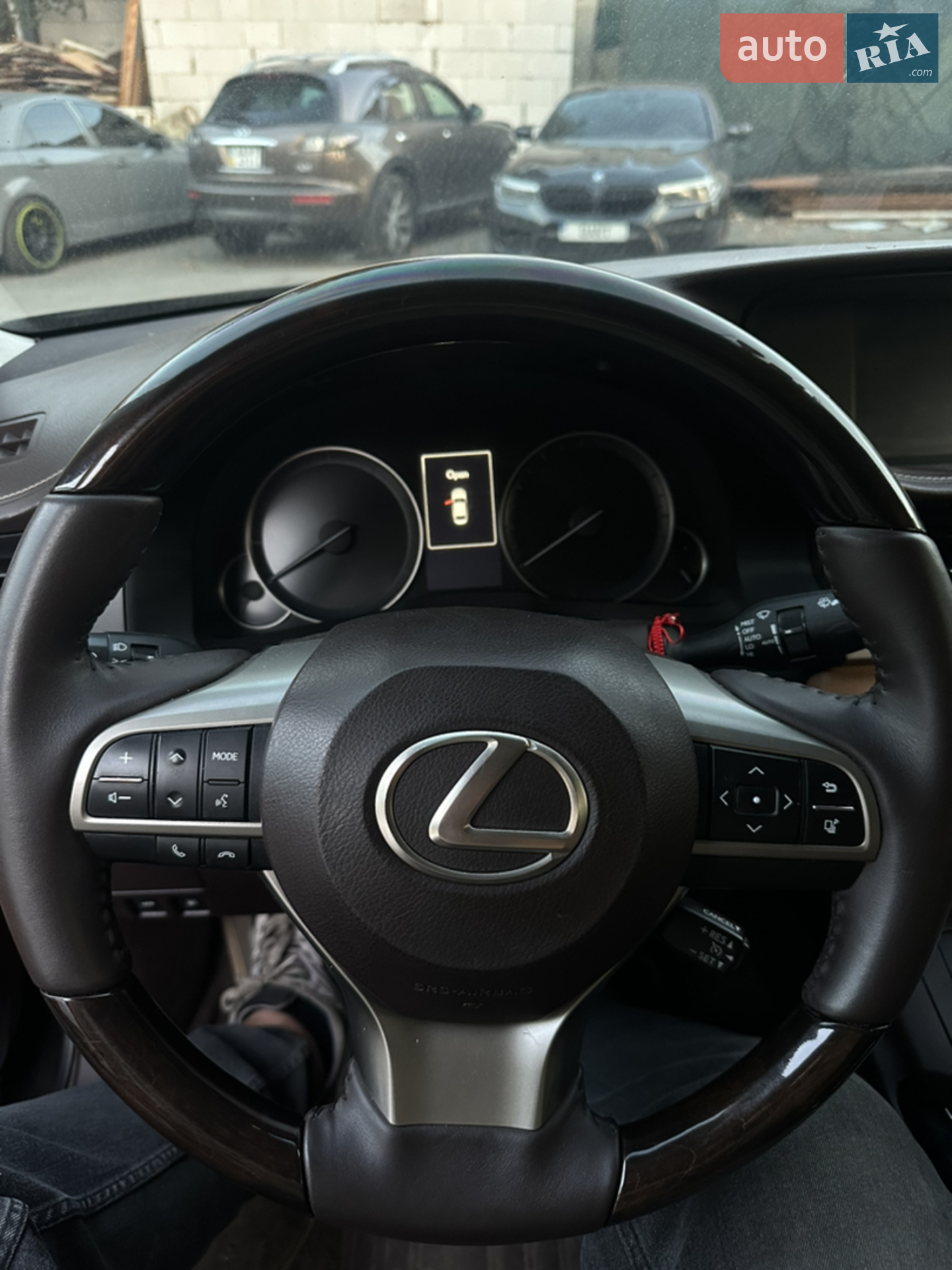 2016 Lexus ES - мініатюра 12