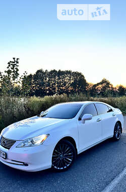 Седан Lexus ES 2008 в Овручі