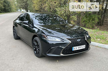 Седан Lexus ES 2023 в Києві